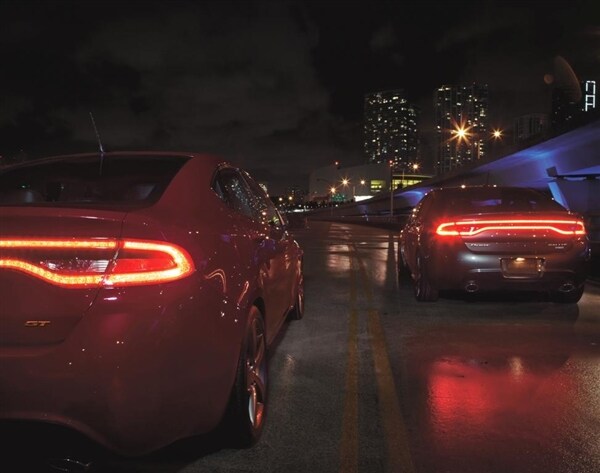 2013-dodge-dart-gt-taillight-detail-600-001
