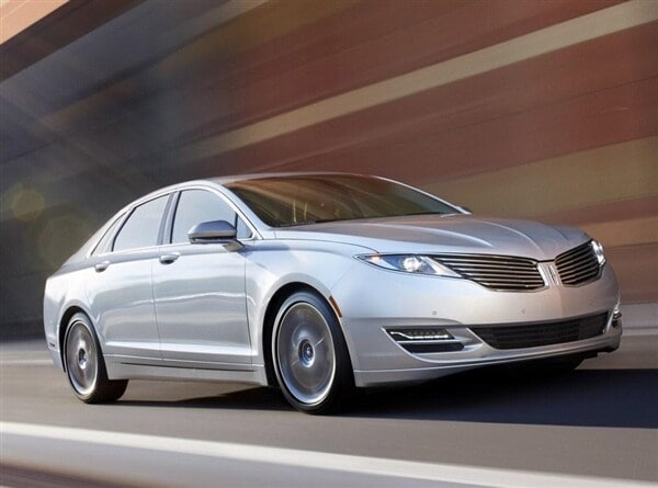 2013-lincoln-mkz-hybrid-front-action-600-001