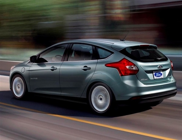 2014-ford-focus-electric-rear-action-600-001
