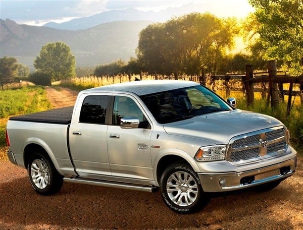 2014-ram-1500-front-static2-600-001