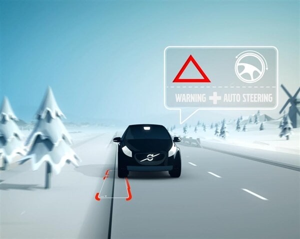 2015-volvo-xc90-safety-tech-road-edge-and-barrier-detection2-600-001