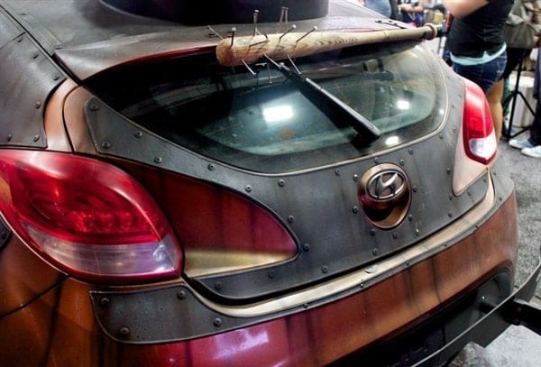 hyundai-veloster-zombie-survival-machine-decklid-detail-600-001