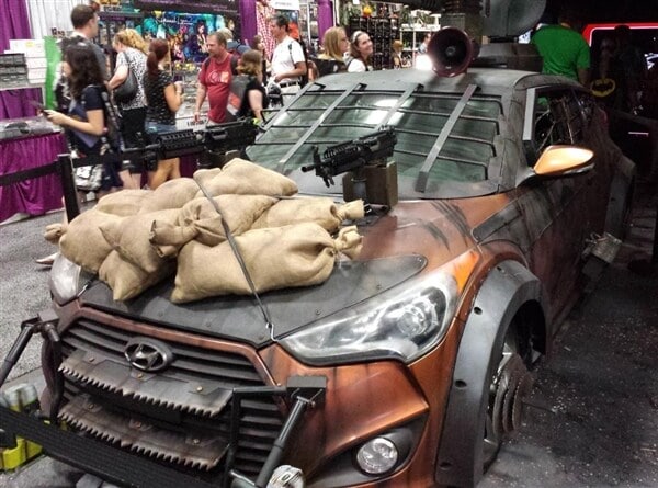hyundai-veloster-zombie-survival-machine-front-detail-600-001