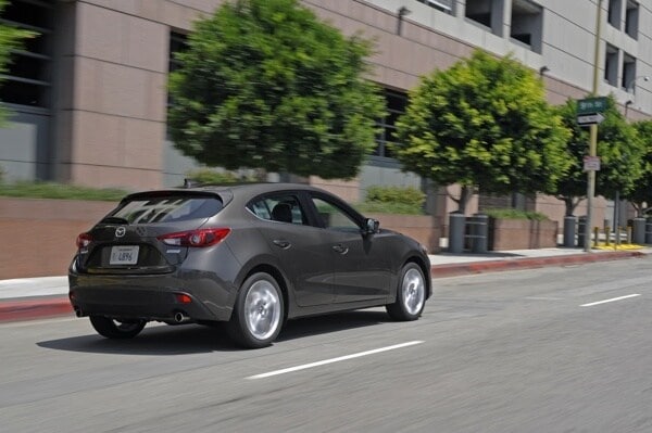 my14_mazda3_15-600-001