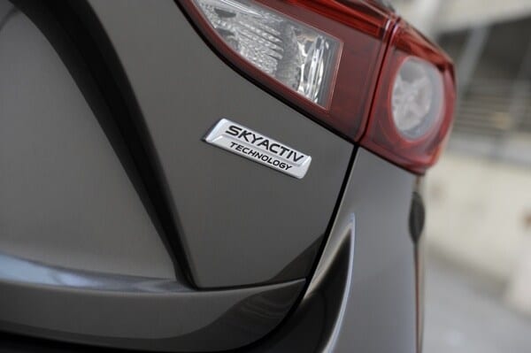 my14_mazda3_34-600-001
