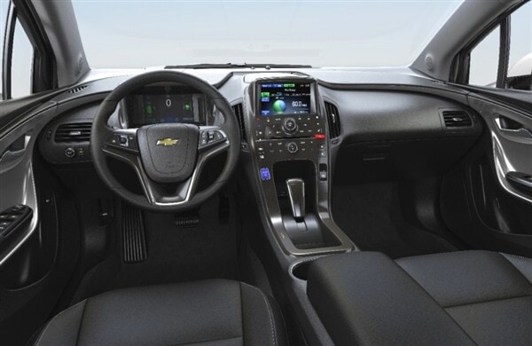 2014-chevrolet-volt-interior-front-600-001
