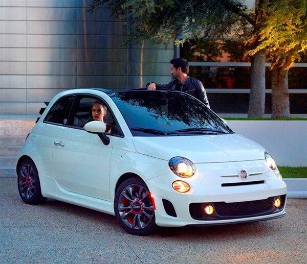 2014-fiat-500c-gq-edition-static-front-600-001