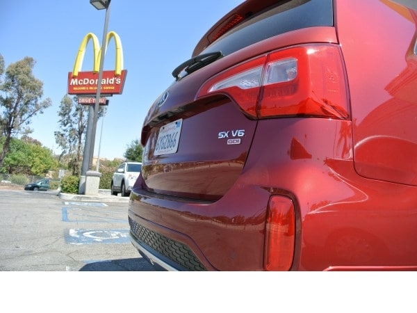 2014-kia-sorento-california-05-600-001