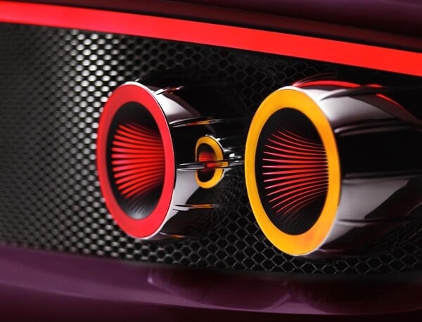 spyker-b6-avendor-spyder-concept-taillight-detail2-600-001