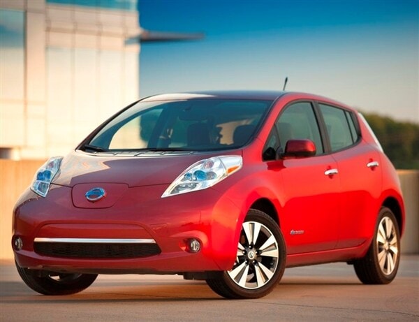 2013-nissan-leaf-front-static-600-001