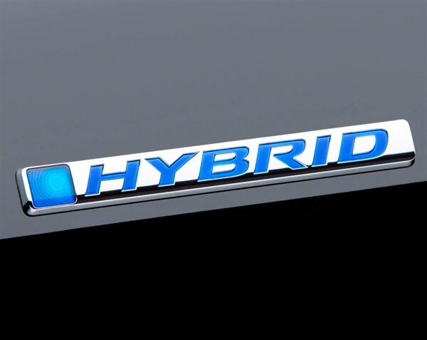 2014-honda-accord-hybrid-badge-600-001