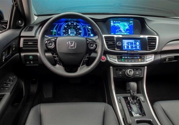 2014-honda-accord-hybrid-interior-dash-600-001