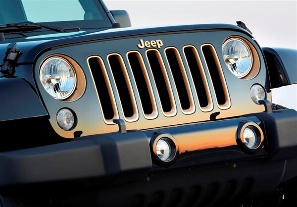 2014-jeep-wrangler-dragon-edition-grille-detail-600-001