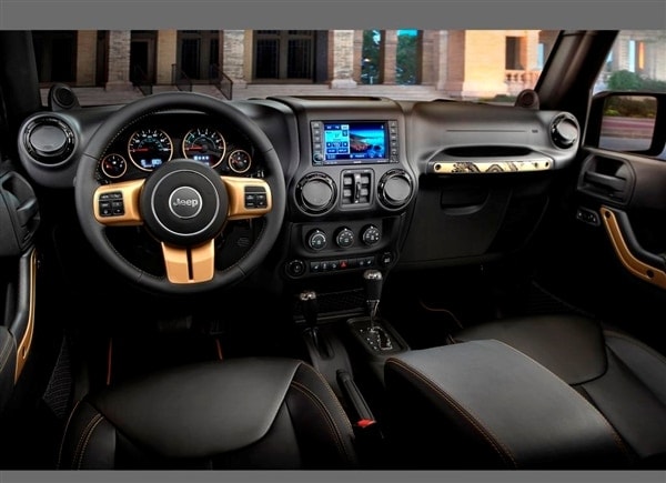2014-jeep-wrangler-dragon-edition-interior-dash-600-001