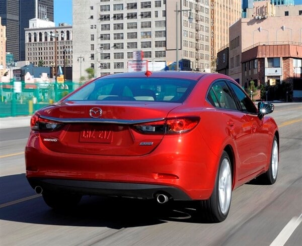 2014-mazda-mazda6-rear-action-600-001