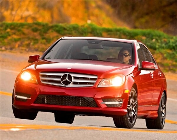 2014-mercedes-benz-c-class-sedan-front-static-600-001