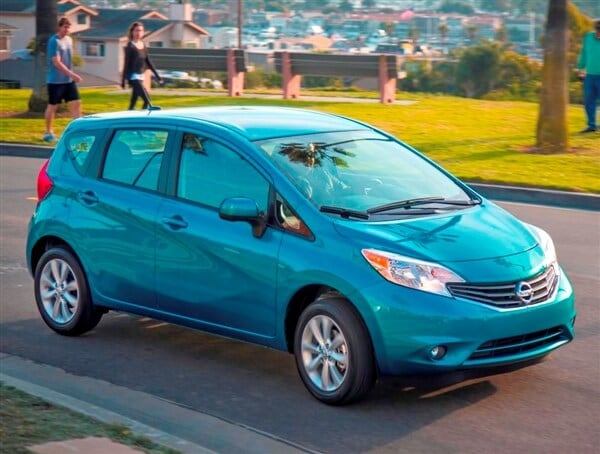 2014-nissan-versa-note-front-action-600-001