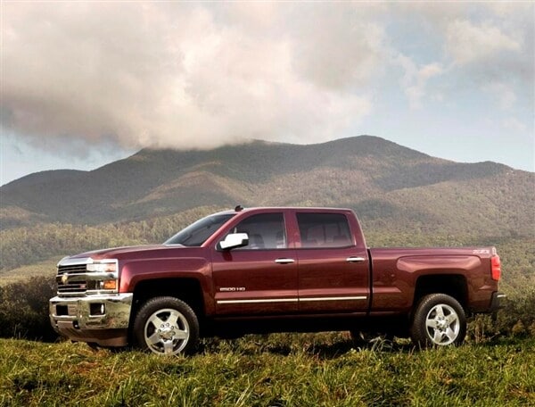 2015-chevrolet-silverado-2500hd-static-profile-600-001