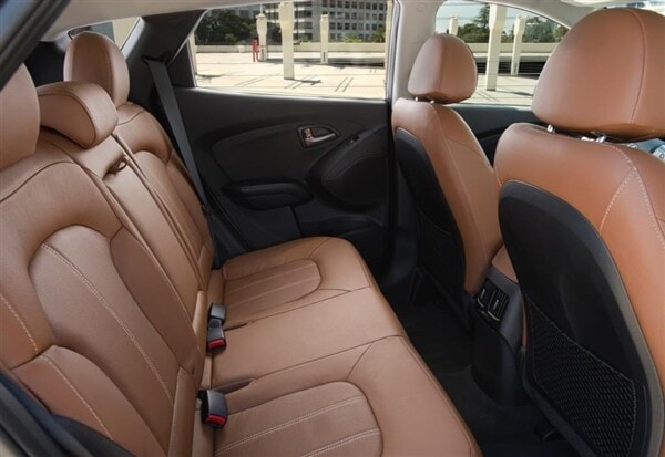 2014-hyundai-tucson-interior-rear-600-001