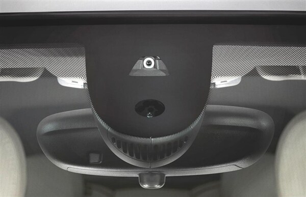 2014-mini-cooper-hardtop-new-driver-assist-features-forward-looking-camera-600-001