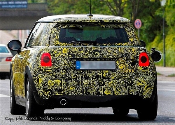 2014-mini-cooper-rear-action-spy-priddy-600-005-600-001