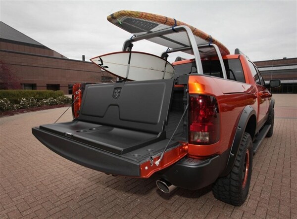 2014-ram-sunchaser-rear-static2-600-001