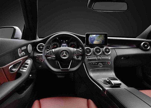 2015-mercedes-benz-c-class-interior-dash-600-001