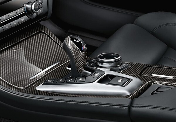 bmw-m5-and-m6-accessories-carbon-fiber-interior-trim1-600-001