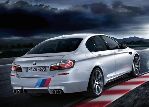 bmw-m5-and-m6-accessories-m5-rear-action-600-001