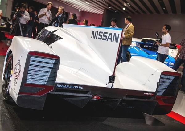 nissan-zeod-rc-racer-rear-static3-600-001