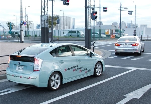 toyota-automated-highway-driving-assist3-600-001