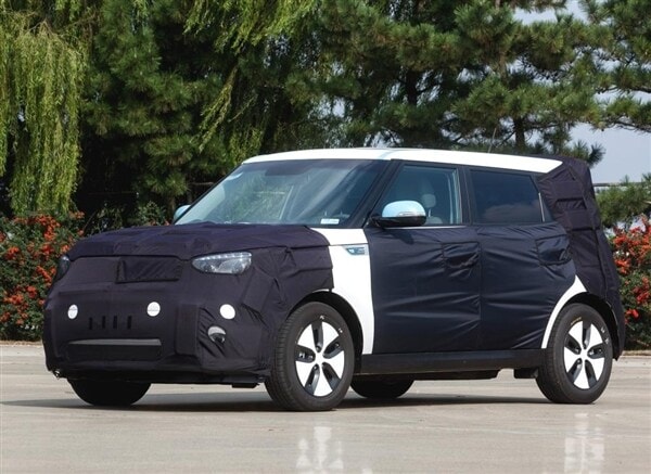 2014-kia-soul-ev-spy-shot2-600-001