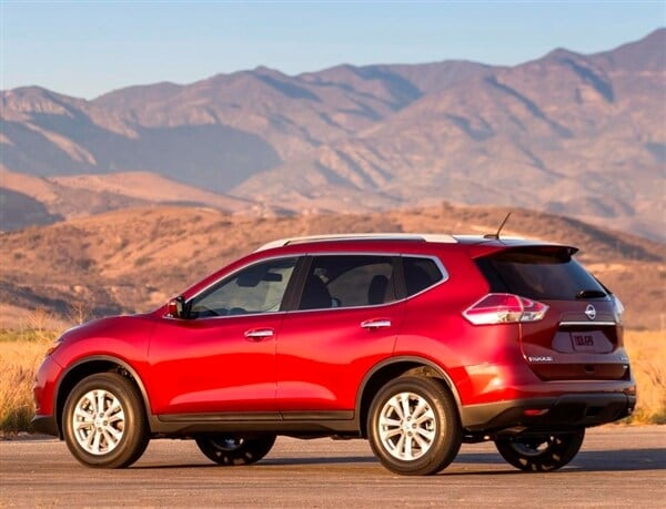 2014-nissan-rogue-rear-static2-600-001