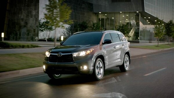 2014_toyota_highlander_hybrid_008-600-001
