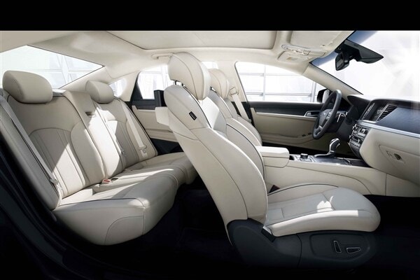 2015-hyundai-genesis14-600-001