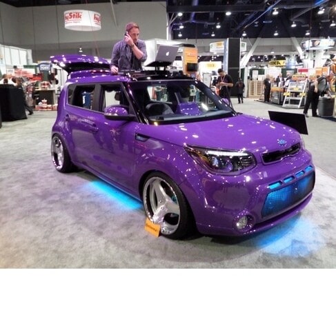 dj-booth-kia-soul-390-600-001