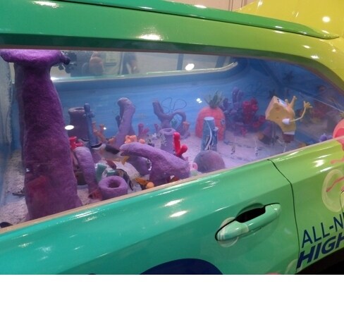 spongebob-toyota-highlander-2-390-600-001