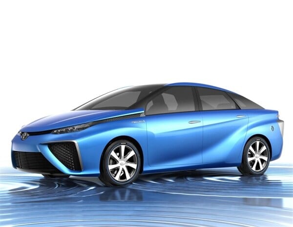 toyota-fuel-cell-vehicle-concept-front-static1-600-001