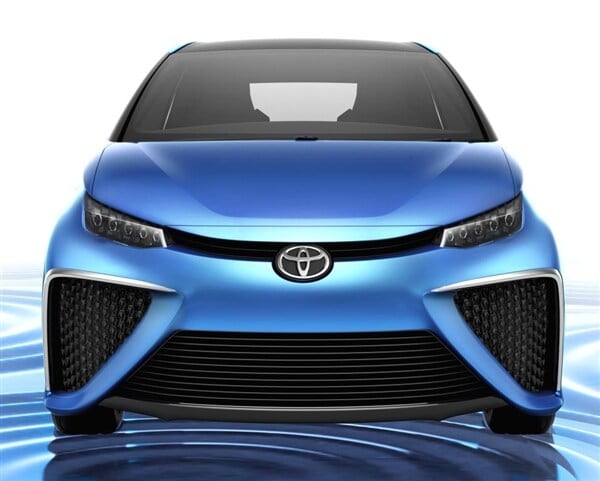 toyota-fuel-cell-vehicle-concept-heada-on-static1-600-001