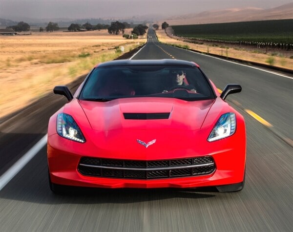 2014-chevrolet-corvette-head-on-action-600-001