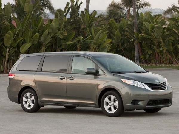 13_sienna_le_awd_007-600-600-001