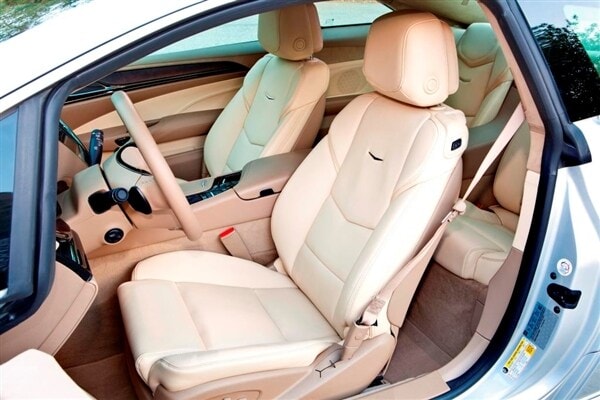2014-cadillac-elr-interior-front-600-001