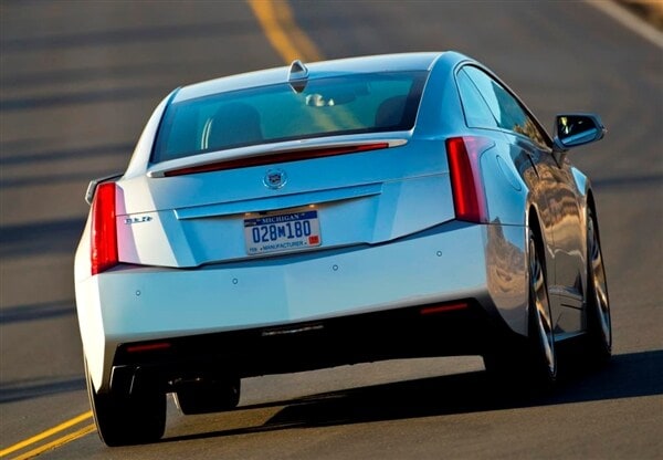 2014-cadillac-elr-rear-action-600-001
