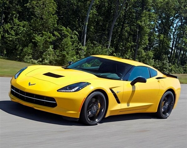 2014-chevrolet-corvette-front-action-600-001
