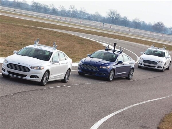 2014-ford-fusion-hybrid-autonomous-car-action-group-600-001