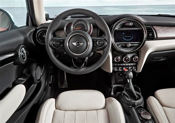 2014-mini-cooper-hardtop-interior-dash-600-001