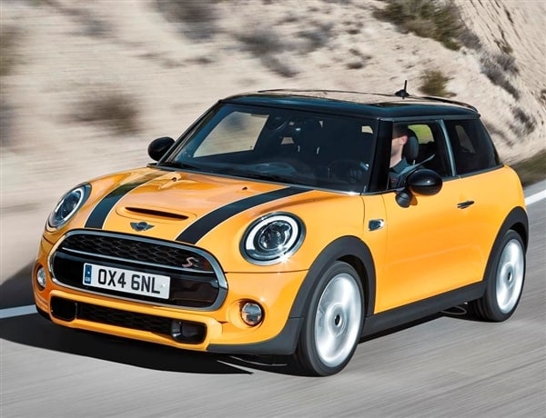2014-mini-cooper-s-hardtop-front-action-600-001