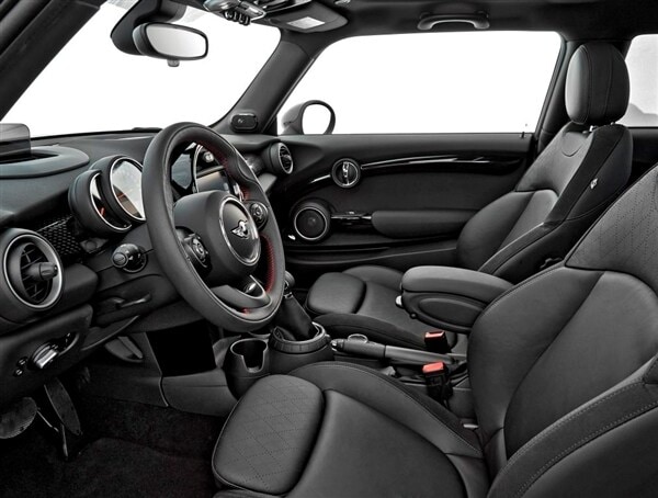 2014-mini-cooper-s-hardtop-interior-front-600-001