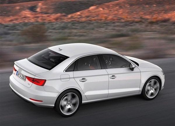 2015-audi-a3-sedan-rear-action-600-001