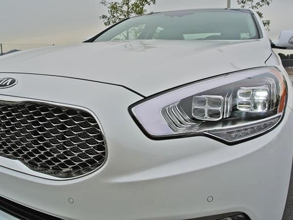 2015-kia-k900-exterior-03-600-001